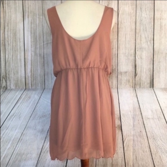 Gianni Bin scallop hem dress with pockets - Picture 4 of 5